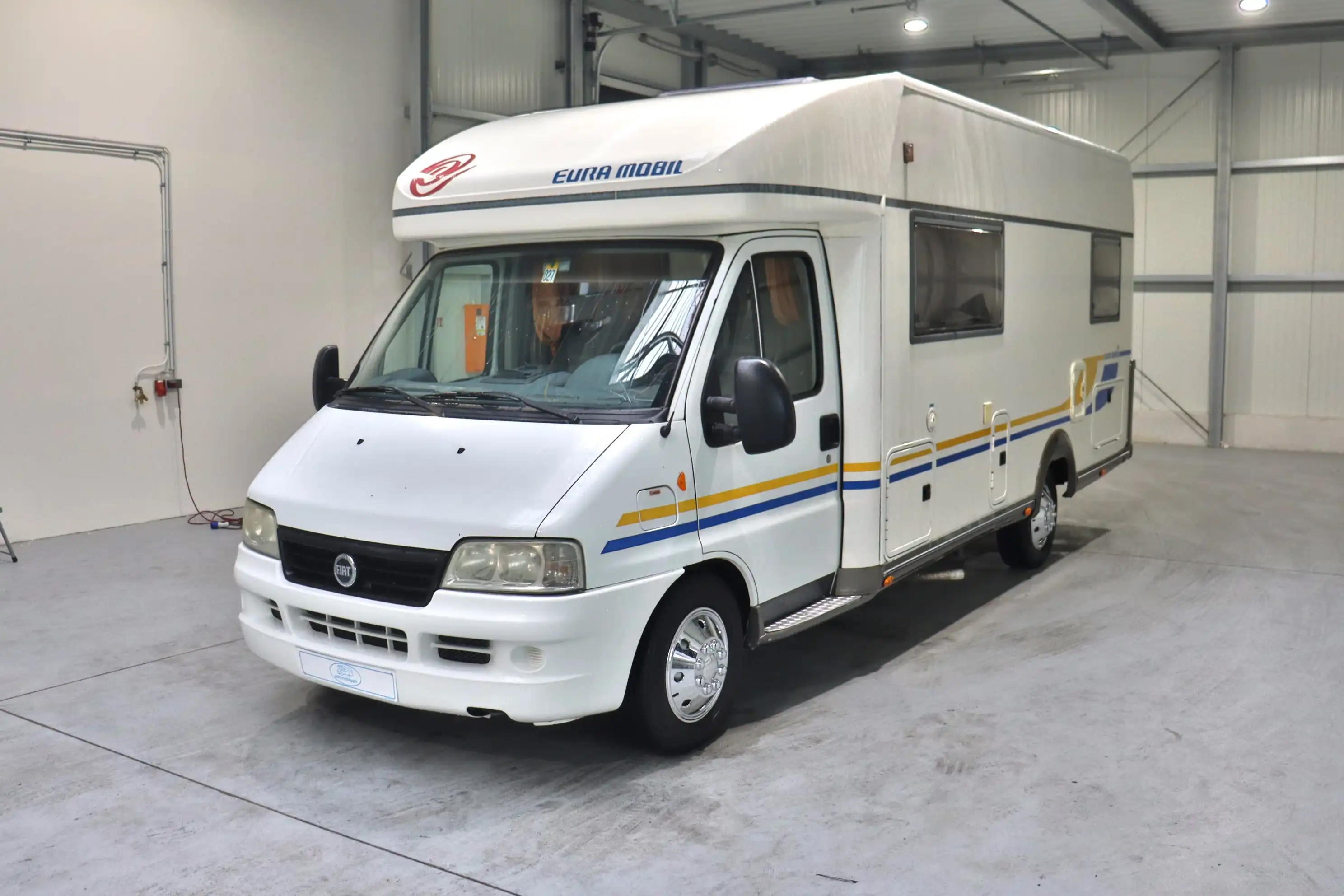 EURAMOBIL Contura T692 FB